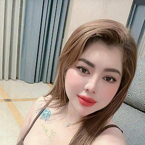 Lucky escort in Manama offers Fingering services