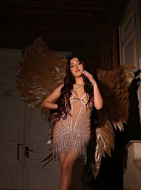 Merinda Vip Escort escort in Dubai offers Blowjob without Condom to Completion services