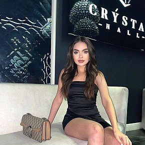 Vika Vip Escort escort in Dubai offers Cumshot on body (COB) services