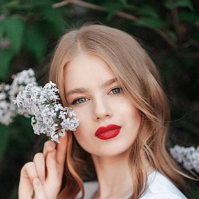 Anika Vip Escort escort in Dubai offers Cum on Face services