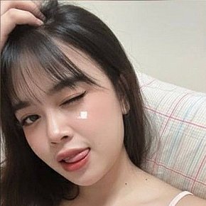 Nana escort in Doha offers 69 Position services