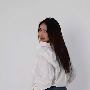 Kiera Vip Escort escort in Dubai offers Kissing services