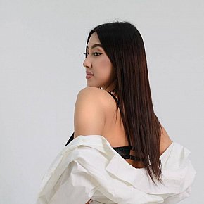 Kiera Vip Escort escort in Dubai offers Kissing services