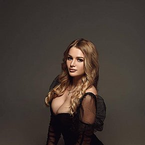 Kristi Vip Escort escort in Dubai offers Blowjob without Condom to Completion services