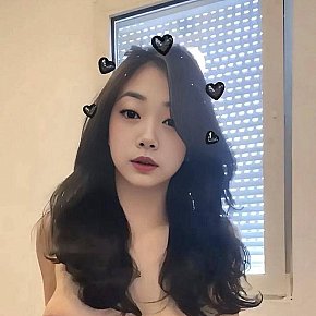 Mina escort in Riyadh offers Girlfriend Experience (GFE) services