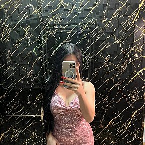Luna Vip Escort escort in Dubai offers Cumshot on body (COB) services