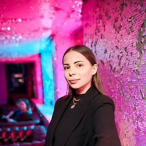 Miya Vip Escort escort in Dubai offers Cum on Face services