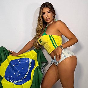 Anitta escort in London offers Erotic massage services