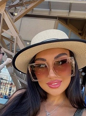 Selima Vip Escort escort in Dubai offers 69 Position services