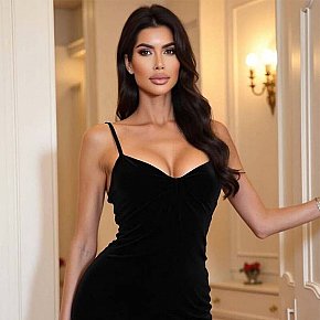 Andrea All Natural
 escort in Dubai offers Girlfriend Experience (GFE) services