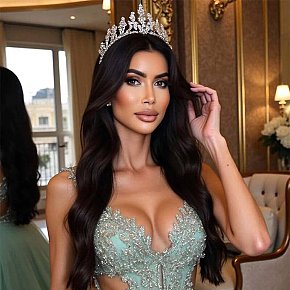 Andrea All Natural
 escort in Dubai offers Girlfriend Experience (GFE) services