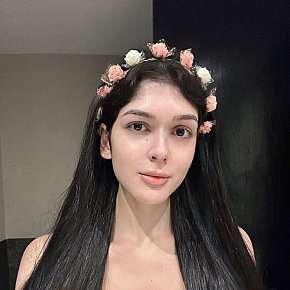 Amanda Vip Escort escort in Dubai offers Blowjob with Condom services