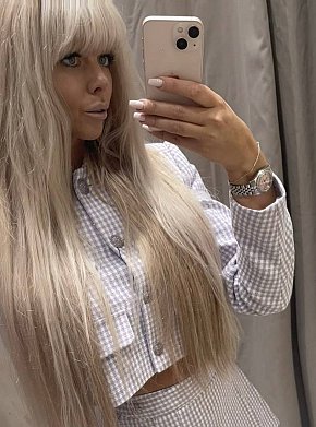 Charlotte Vip Escort escort in Dubai offers Anal Sex services