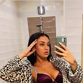 Joanna Vip Escort escort in Dubai offers Intimate massage services