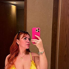 Samantha Super Busty
 escort in Singapore City offers Girlfriend Experience (GFE) services