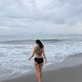 Yui escort in Manila offers Girlfriend Experience (GFE) services