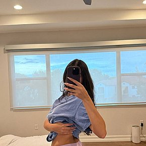 Sabrina Vip Escort escort in Toronto offers Blowjob without Condom to Completion services