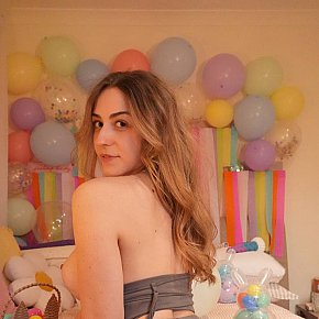 Nimacth Occasional
 escort in Beauvais offers Kissing services