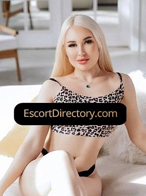 Mary escort in Munich offers Masturbate services