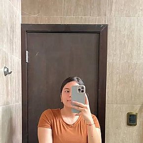 Lucia Mature escort in Bangkok offers Kissing if good chemistry services