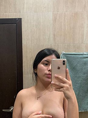 Lucia Mature escort in Bangkok offers Kissing if good chemistry services