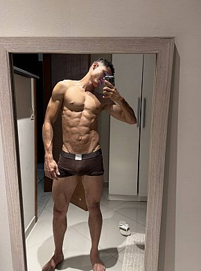 LeoBrasil Model /Ex-model
 escort in Paris offers Dildo Play/Toys services