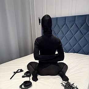 Kitty-Sub Petite
 escort in Prague offers Bondage services