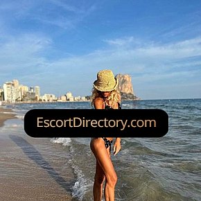 Sky-Angel Mature escort in Tallinn offers Deep Throat services