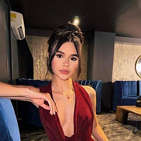 Madeline Vip Escort escort in Berlin offers Besar si hay buena química
 services