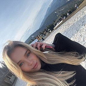 Oliwia Completamente Naturale escort in London offers Girlfriend Experience (GFE) services