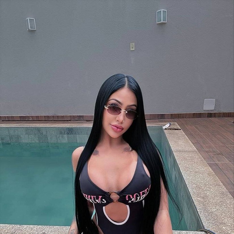 Escort in Brussels, Christina occasional provides girlfriend experience (GFE)
