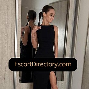 Nicoleta escort in Bucharest offers French Kissing services