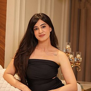 Pooja Model /Ex-model
 escort in Doha offers Erotic massage services