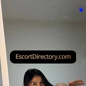 Chanel Petite
 escort in Frankfurt