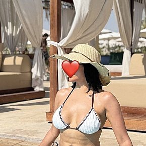 QUEEN escort in Abu Dhabi