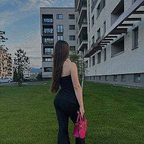 Leilia Petite
 escort in Bangkok offers Intimate massage services