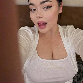Mira escort in Manama offers Full Body Sensual Massage services