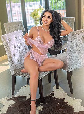 Anais Super Busty
 escort in London offers Erotic massage services