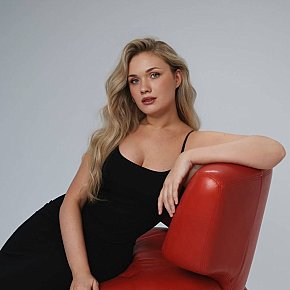anastasia escort in London offers Girlfriend Experience (GFE) services