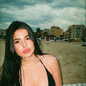 Samanta Vip Escort escort in Madrid offers Dildo Play/Toys services