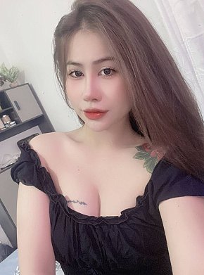 Gracia escort in Manama offers Fingering services