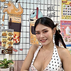 Risa escort in Bangkok offers Oral fără Prezervativ services
