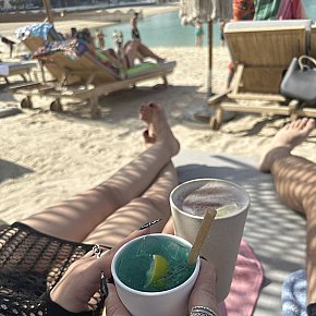 Hasti escort in Muscat