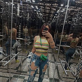 Hasti escort in Muscat