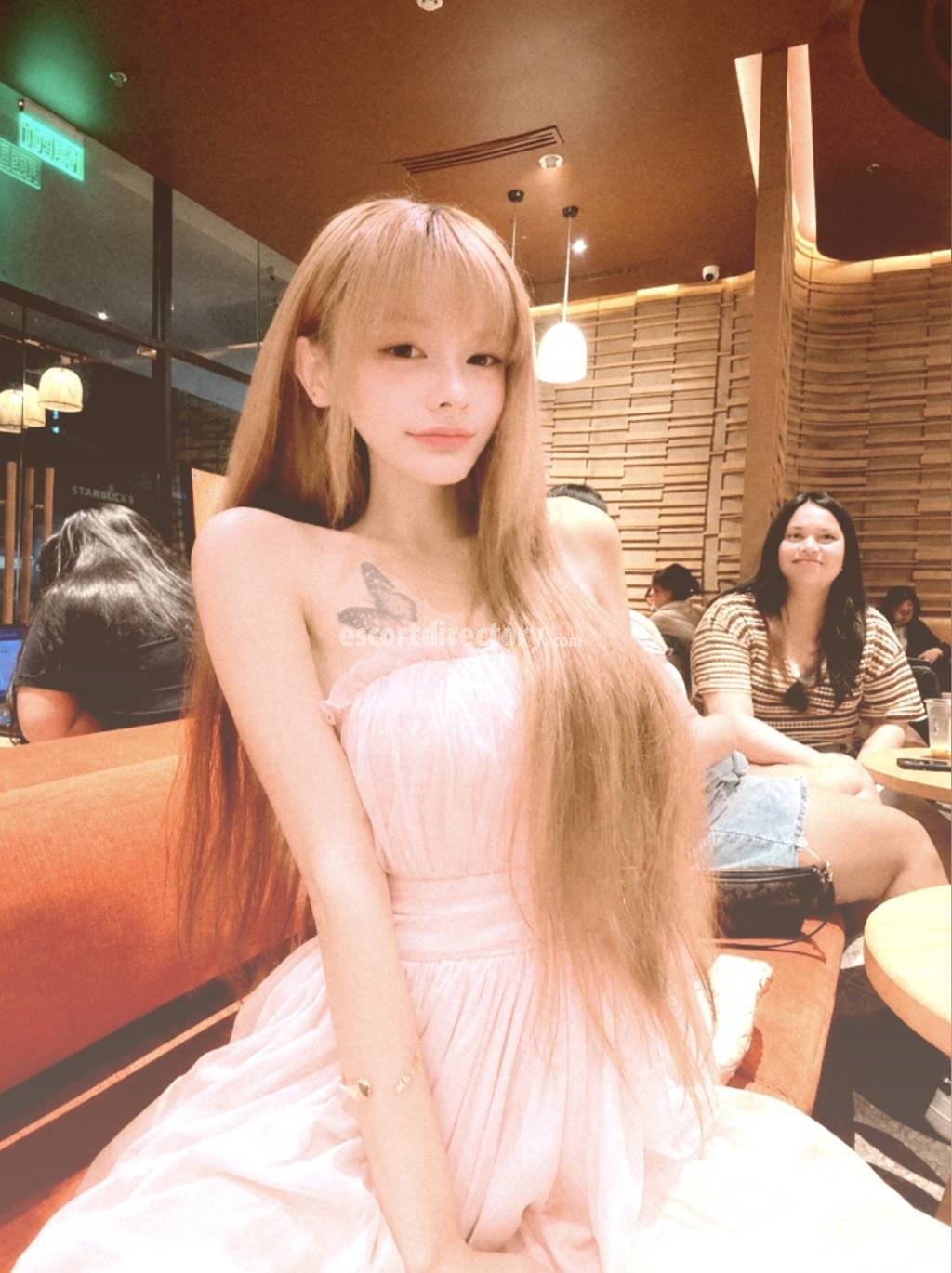 Hot girl in Manila offers Experiência com garotas (GFE)