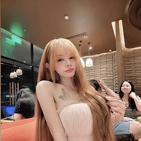 Hot girl in Manila offers Massagem erótica