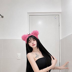 Mimi escort in Manila offers Erotic massage services