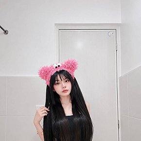 Mimi escort in Manila offers Erotic massage services
