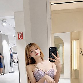 Hot girl in Manila offers Experiência com garotas (GFE)