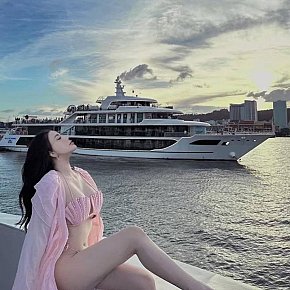 CherryMiuuuu escort in Singapore City offers Kissing services